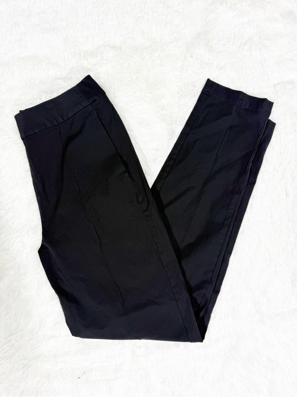 Lululemon Black Tapered Trouser Pants Back Zip Pockets Approx Size 6